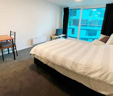 Newly renovated studio apartment by Auckland Uni - Photo 3