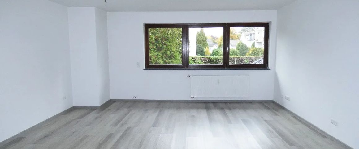 Geräumige 2-Zimmer-Wohnung in zentraler Lage von Schlebusch - Photo 1