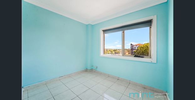Three Bedroom Apartment - Photo 1