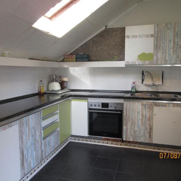 4040 Urfahr, Leonfeldnerstr.283: Einfache 4 Zimmerwohnung, 81m2 WNFL, ablösefreie Küche, Balkon, DG, 2.Stock - Photo 1