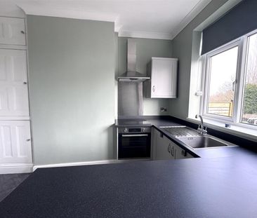 Upper Sheffield Road, S70, Barnsley - Photo 4