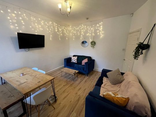 4 Bed Terraced House, Braemar Road, M14 - Photo 1