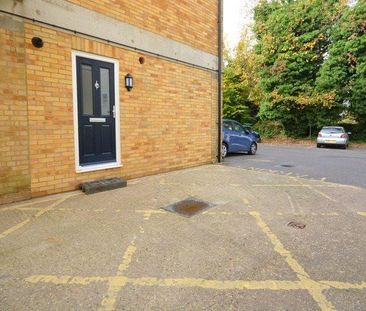 1 bedroom flat to rent - Photo 6