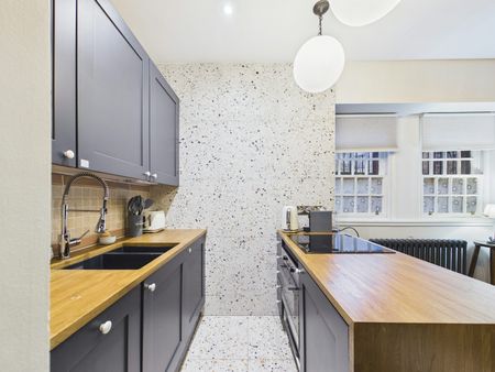 Flat to rent on - Photo 5