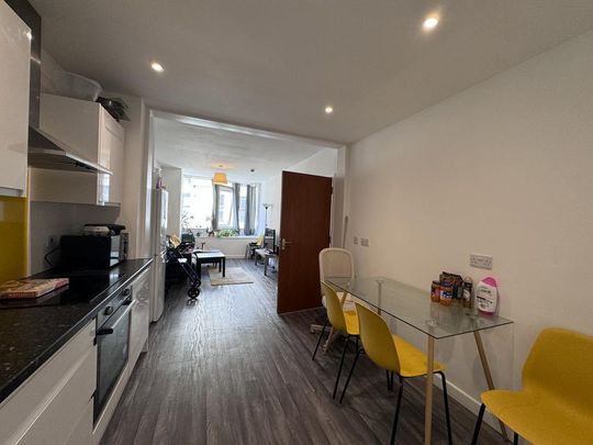 4 bedroom house share to rent - Photo 1