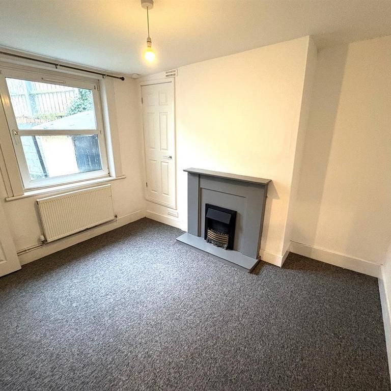 3 bedroom house to rent - Photo 1