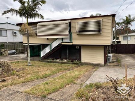 One of best 3 bedroom house in Sunnybank Hills - Photo 3