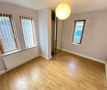 12 Cherryville Street, Belfast, BT6 8BJ - Photo 2