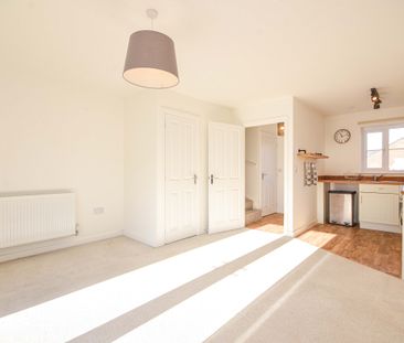 2 bedroom semi-detached to rent Grace Farrant Road, Great Cornard - Photo 3