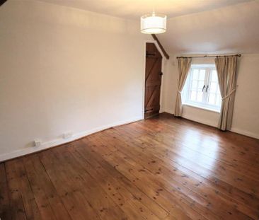 2 bedroom cottage to rent - Photo 2