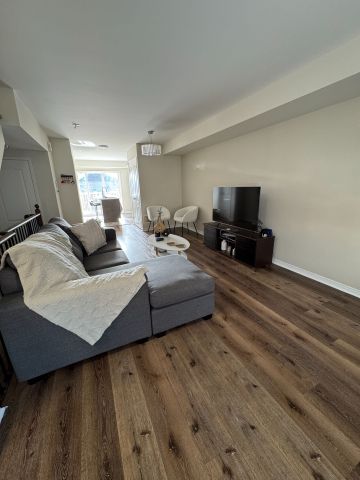 For Lease - 5585 Oscar Peterson Boulevard Unit# 6, Mississauga, Ontario - Photo 3