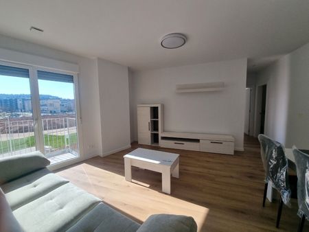 Apartamento de alquiler en Calle Mariana Pineda, 54, Fuentecillas - S7 - S8 - Photo 2