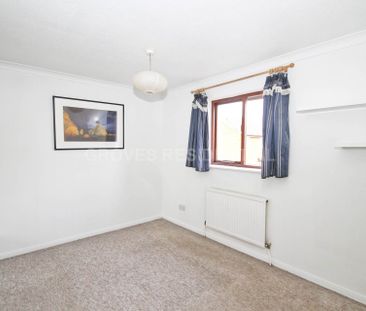 Price £1,500 pcm - Available Now - Unfurnished - Photo 2