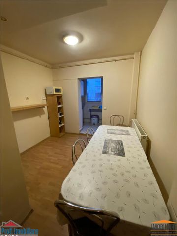 Apartament 2 camere decomandat ultracentral - Photo 5