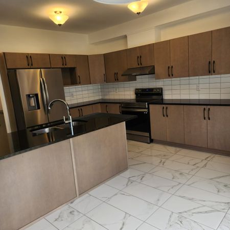For Lease - 32 Dun Skipper Drive, Blossom Park - Airport and Area, Ontario - Photo 4