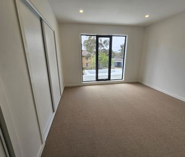 6A & 6B Besant Street, Hampton East VIC 3188 - Townhouse For Rent |... - Photo 4