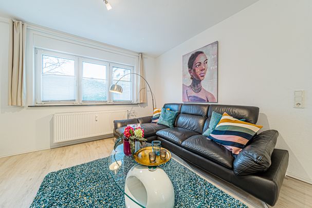 City-Residence: Modern ausgestattete 3-Zimmer-Wohnung mit 2 Schlafzimmern in Frankfurt Eschersheim - Photo 1