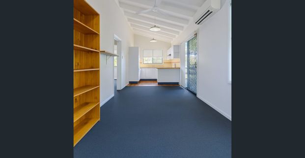 Cute Cottage Living - Photo 1