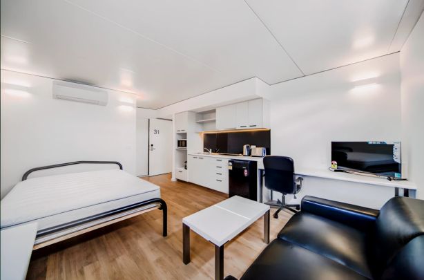 Large Studio - Photo 1