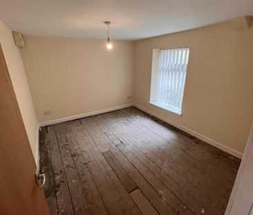 3 bedroom maisonette to rent - Photo 3