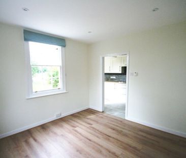 1 Ashford Cottages, Ashford Lane, Dorney,SL4 - Photo 3