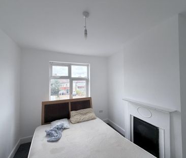 3 bedroom maisonette to rent - Photo 5