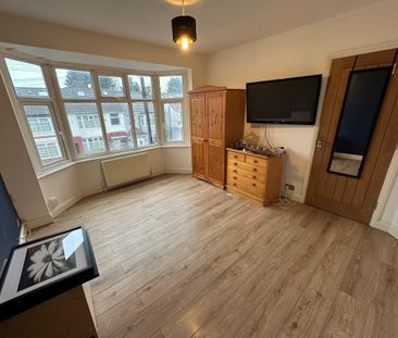 5 bedroom end of terrace house to rent - Photo 5