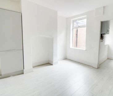 5 Bed Terraced House, Cobden View Road, S10 - Photo 3