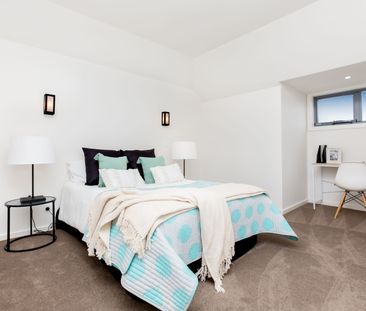 2/151 Wattle Valley Road, Camberwell VIC 3124 - Townhouse For Rent ... - Photo 4