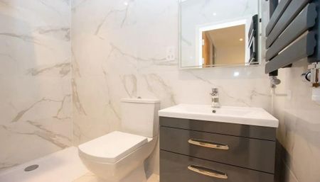 2 bedroom flat to rent - Photo 4