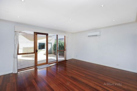 2/86 Railway Crescent, Williamstown - Photo 3