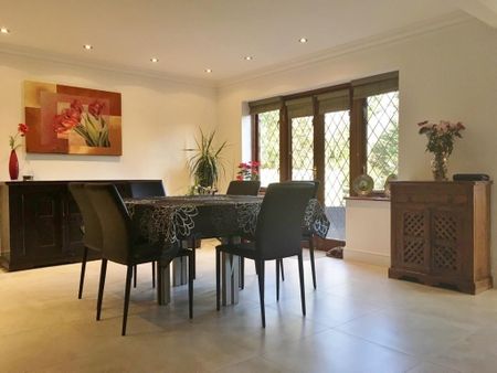 5 bedroom detached house to rent - Photo 4