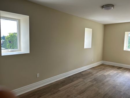 For Lease - 66 Albert Street Unit# 1, Blandford-Blenheim, Ontario - Photo 4