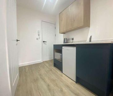 Newly Refurbished Ensuite Room With Kitchenette, PE1 - Photo 4