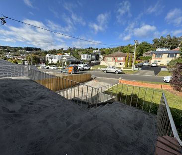 You'll Love, Living Here! - Photo 5