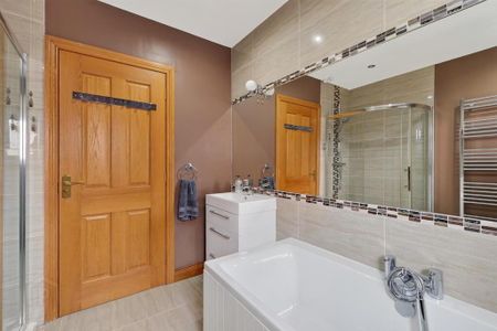 34 Cricklewood Park, Belfast, BT9 5GW - Photo 4