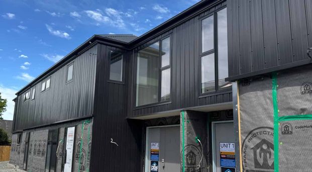 FULLY FURNISHED BRAND NEW EXECUTIVE TOWNHOUSES - Photo 1