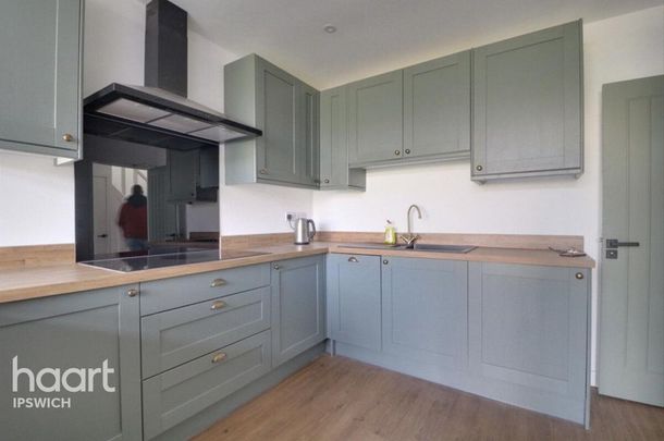 1 bedroom semi-detached house to rent - Photo 1