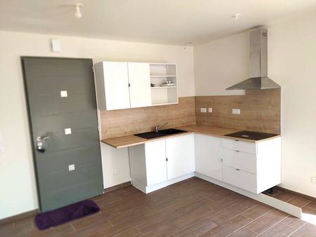 Location maison 4 pièces 69.44 m² à Goustranville (14430) - Photo 4