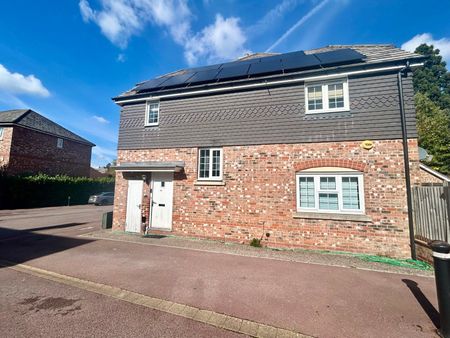 The West Hundreds, Fleet, Hampshire, GU51 - Photo 5