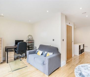 Studio to rent - Photo 6