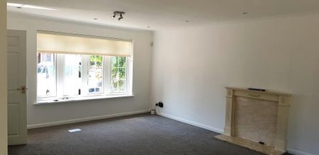 5 bedroom detached house to rent - Photo 3