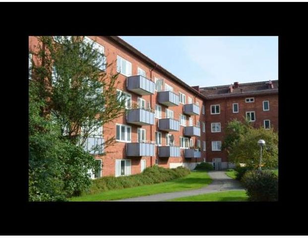 Kalendervägen 107D - Foto 1