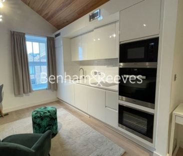 Studio flat to rent in Bubbling Well Square, Ram Quarter, SW18 - Photo 3