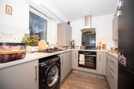 Landmere Gardens, Nottingham - Photo 4