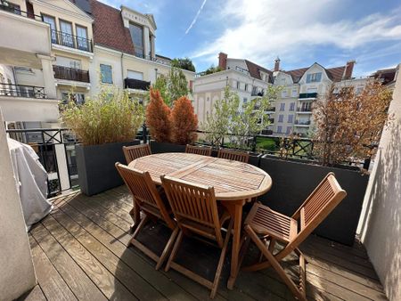 Location Appartement 3 pièces 69m² LE PLESSIS ROBINSON 92350 - Photo 2