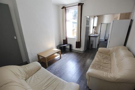 2 bedroom house to rent - Photo 2