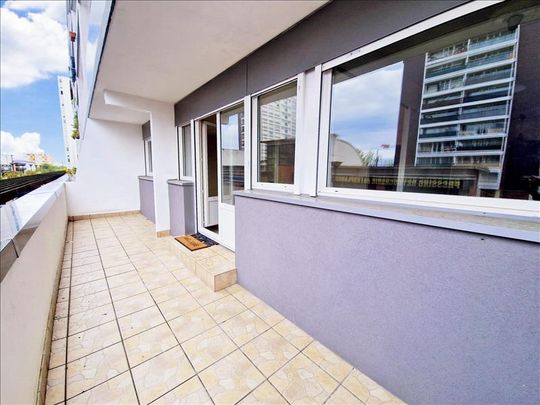 5 pièces - 93 m² - 1er étage - Colocation non autorisée - Photo 1