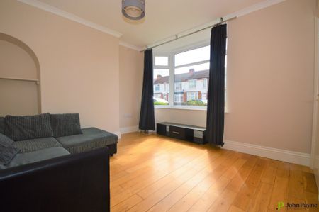 Middlecotes, Tile Hill, Coventry, CV4 9AX - Photo 2
