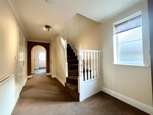 4 bedroom semi-detached house to rent - Photo 1